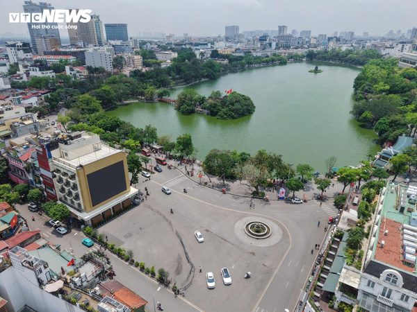 Trước khi thêm biểu tượng mới, cần trả lời 'Hồ Gươm đang thiếu điều gì?'