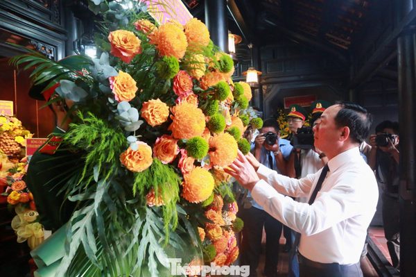 Trưởng Ban Tuyên giáo Trung ương: Tiếp nối tinh thần Huỳnh Thúc Kháng - 'chí khí bền, đạo đức cao'