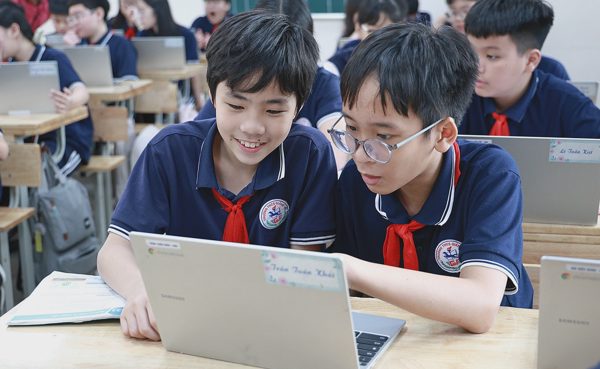 Trường công đầu tiên cho 100% học sinh dùng laptop trong lớp