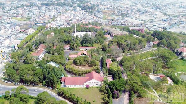 Trường đại học Đà Lạt: 50 năm - nền tảng để mở rộng hội nhập và phát triển