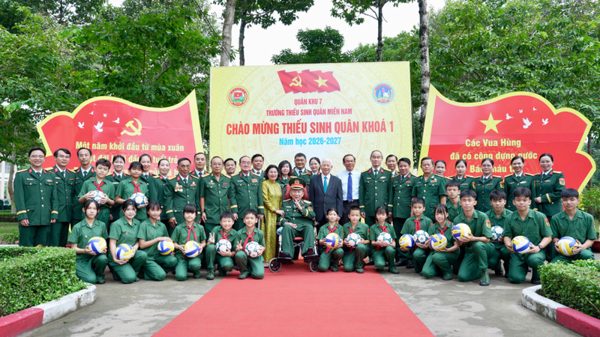Trường Thiếu sinh quân miền nam khai giảng năm học đầu tiên