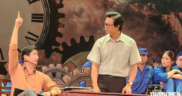 Truyền hình 'hộ công' cho sân khấu
