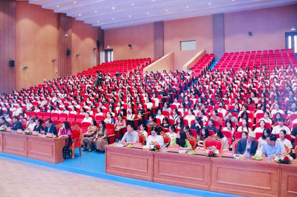 Truyền thông các kiến thức chăm sóc sức khỏe chủ động cho thanh niên