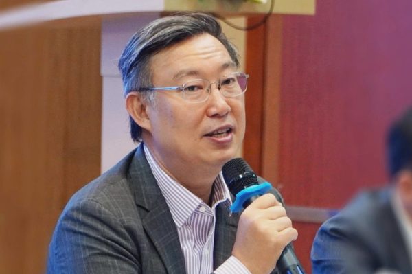 TS Nguyễn Xuân Thành: Việt Nam nên ưu tiên năng lượng, viễn thông và trung tâm dữ liệu