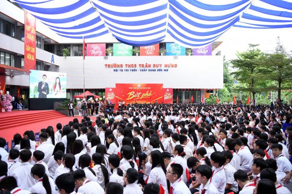 Từ 15/11, ban đại diện cha mẹ học sinh không được thu, quản lý tiền hỗ trợ
