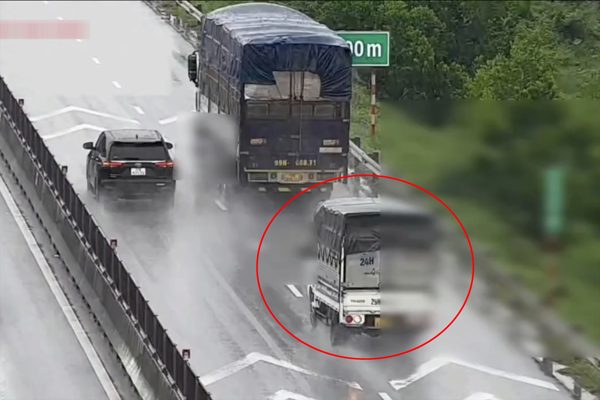 Từ 27/8, CSGT phạt tài xế không giữ khoảng cách với xe đi trước trên cao tốc