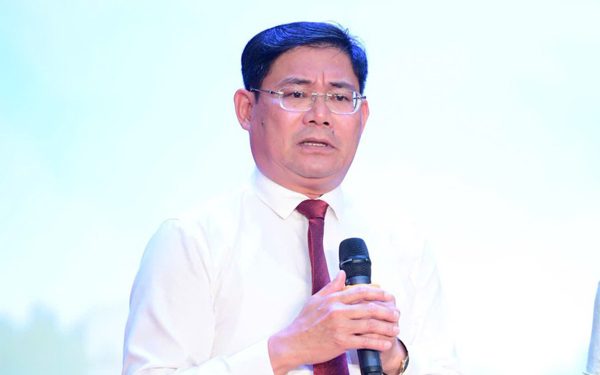 Từ cậu bé nghèo vượt sông Tiền đi học, trở thành hiệu trưởng Trường Cao đẳng Đồng Tháp