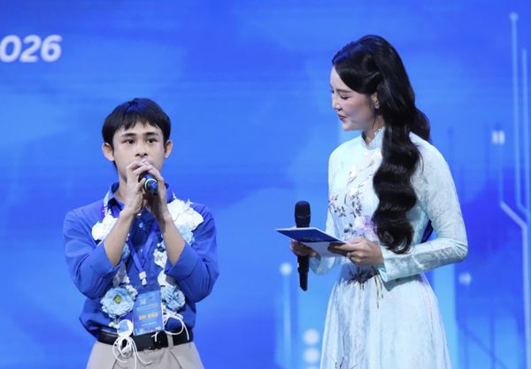 Từ chàng trai mặc cảm vì hội chứng Tics đến Giải thưởng “Thanh niên sống đẹp”
