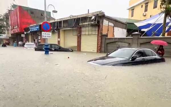 Từ chiều mai, Nam Trung Bộ và Nam Bộ vào đợt mưa lớn, có nơi trên 400mm