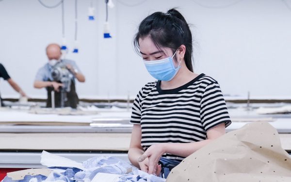 Từ chối tăng ca, công ty có quyền đuổi việc ngay không?