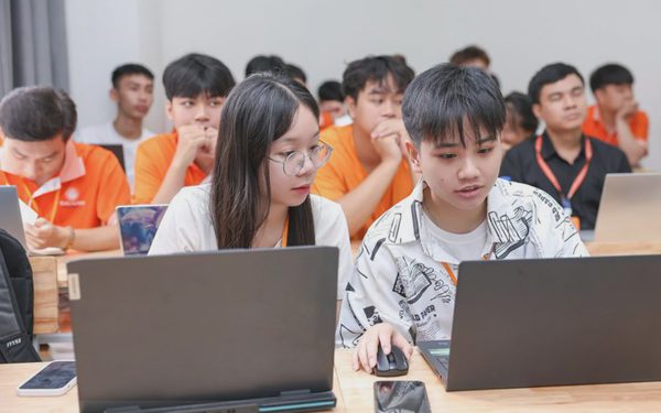 Tự chủ không thể chỉ tăng học phí