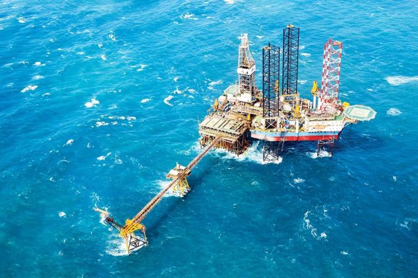 Từ chuỗi giá trị dầu khí đến hệ sinh thái công nghiệp - năng lượng