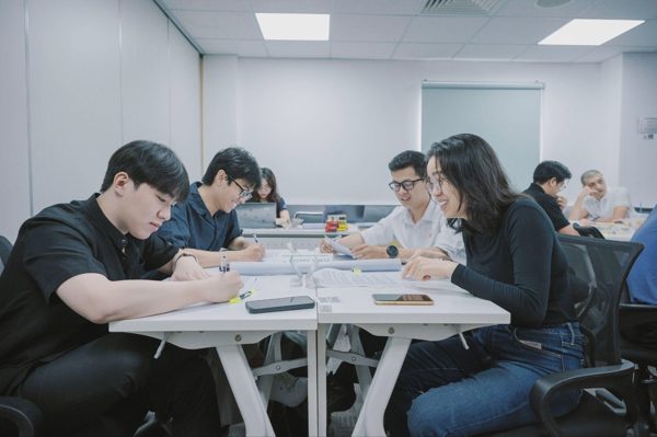 Từ chuyên gia đến quản lý: Khi năng lực chuyên môn không còn là lợi thế duy nhất