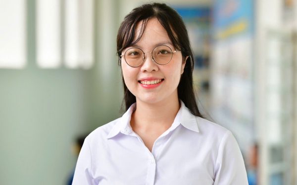 Từ cô bé chạy bàn được tiếp sức đến trường, nay là cán bộ Quỹ bảo lãnh tín dụng cho doanh nghiệp