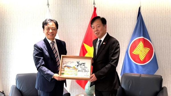 Từ dấu mốc 800 năm đến K-Vietnam Valley: Xây dựng biểu tượng mới của quan hệ Việt-Hàn