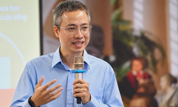 Từ dữ liệu hiện tại có thể dự báo tương lai thế nào