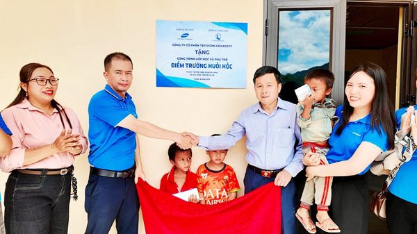 Từ đường chạy đến những lớp học vùng cao