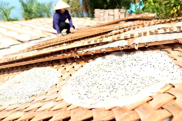Tự hào bánh tráng Thuận Hưng: Làng nghề trăm tuổi bồi đắp những giá trị văn hóa