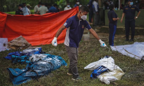 Tử khí tại những ngôi làng Nepal gần như bị lũ quét xóa sổ