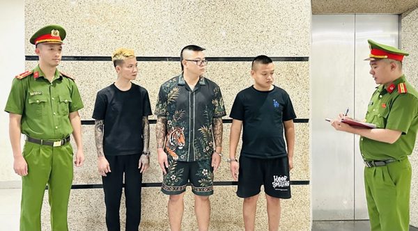 Từ khoản vay 3 triệu, bé gái ở Nghệ An bị mua bán làm tiếp viên quán karaoke