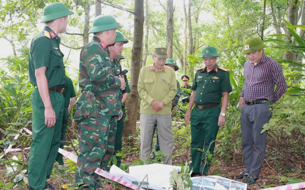 Từ lời kể một nhân chứng, xác định 2 vị trí phía bắc đèo Hải Vân nghi là mộ chôn 25 liệt sĩ