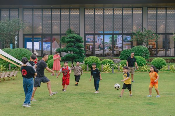Từ một nơi ở đến môi trường trưởng thành cho con trẻ tại Izumi City