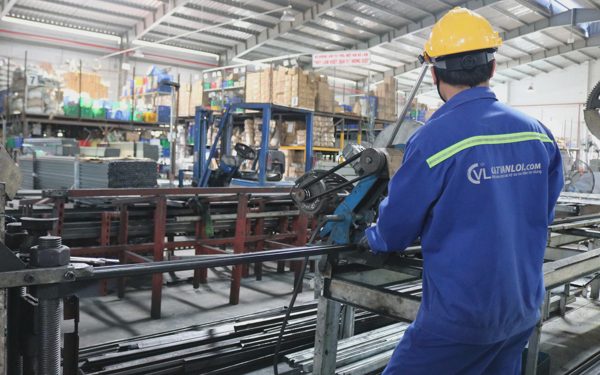 Từ một thế hệ “lì đòn” đến khát vọng công nghiệp Việt Nam