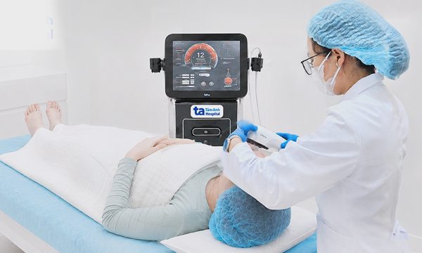 Từ Mỹ về Việt Nam điều trị trẻ hóa da