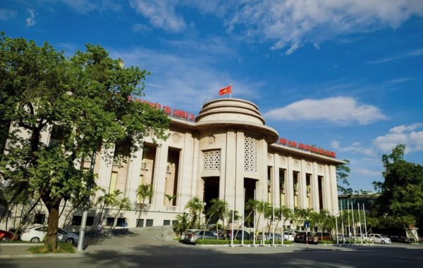 Từ ngày 1/11, ngân hàng chia sẻ thông tin tín dụng phải được khách đồng ý