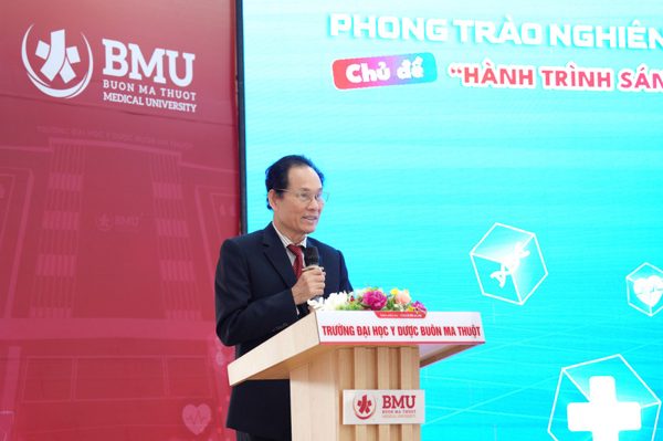 Từ nghiên cứu khoa học đến khát vọng cống hiến của sinh viên ngành y, dược
