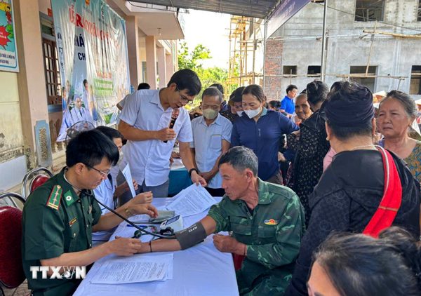 “Tủ thuốc biên cương” - Điểm tựa chăm sóc sức khỏe nơi phên giậu Tổ quốc