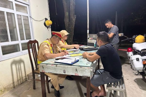 Từ tin báo đến Cục trưởng CSGT, tài xế và chủ ô tô khách bị phạt 174 triệu đồng