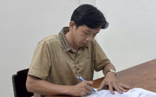 'Từ tờ 500.000 đồng nghi giả mua chai nước, công an lần ra đường dây tiền giả': Khởi tố thêm 1 bị can