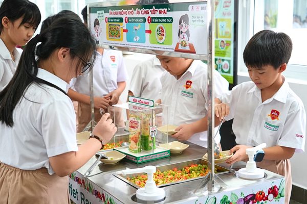 Từ trường học đến gia đình: Ajinomoto Việt Nam thúc đẩy dinh dưỡng cân bằng