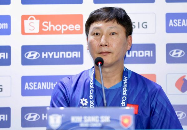 Tuần này, HLV Kim Sang-sik sẽ lên danh sách đội tuyển Việt Nam dự FIFA ASEAN Cup