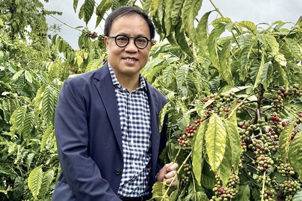 Từng bị lừa khi làm ăn quốc tế, ‘vua tiêu’ Phan Minh Thông nói về lý do và kinh nghiệm