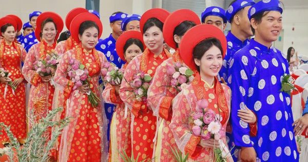 Từng nghĩ cả đời không được mặc áo cưới, nay nhiều cặp đôi vỡ òa hạnh phúc