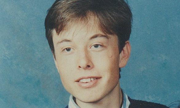 Tuổi thơ tỷ phú Elon Musk qua hồi ký của mẹ