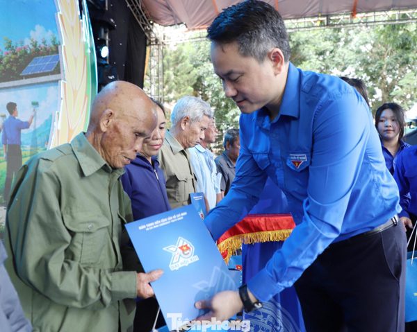 Tuổi trẻ chung tay xây dựng nông thôn mới, đưa tri thức và sức trẻ về cơ sở