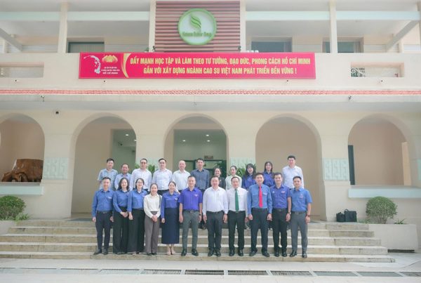 Tuổi trẻ VRG góp sức vun đắp tình hữu nghị Việt – Lào