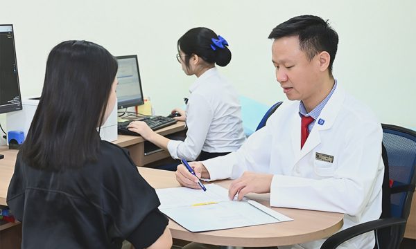 Tưởng đau dạ dày hóa viêm ruột thừa cấp