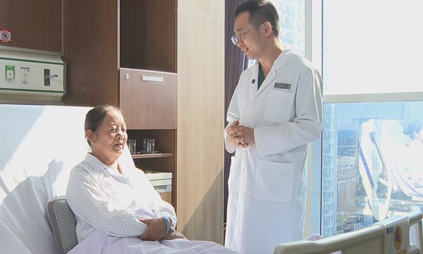 Tưởng đau mắt hóa rò mạch máu não