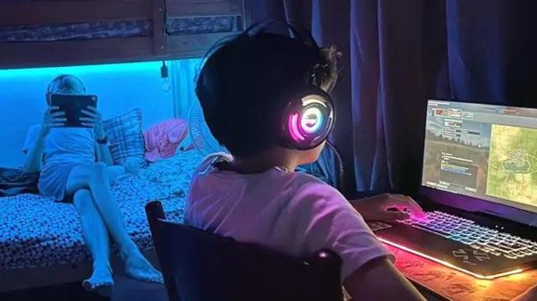 Tưởng mình là nhân vật trong game, không phân biệt được thế giới thật - ảo