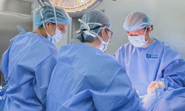 Tưởng sưng hạch hóa thoát vị bẹn