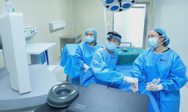 Tưởng viêm lưỡi hóa u xương vùng họng