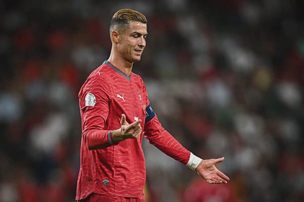 Tuyển Bồ Đào Nha thăng tiến trên bảng xếp hạng FIFA dù vắng Ronaldo