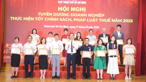 Tuyên dương doanh nghiệp chấp hành tốt pháp luật thuế