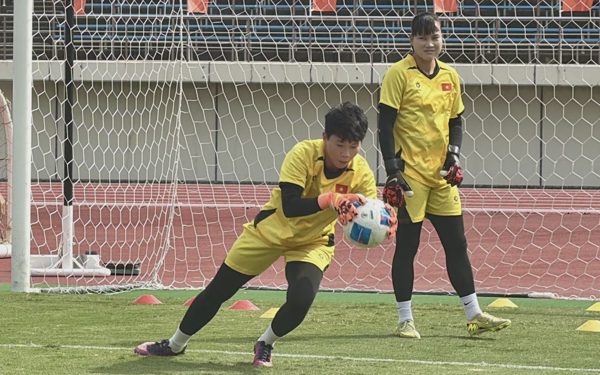 Tuyển nữ Việt Nam đổi lên giờ tập sớm hơn, chịu nóng để chuẩn bị đấu tuyển Trung Quốc