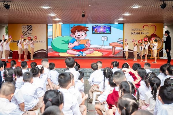 Tuyên truyền kiến thức sử dụng năng lượng tiết kiệm và hiệu quả cho học sinh