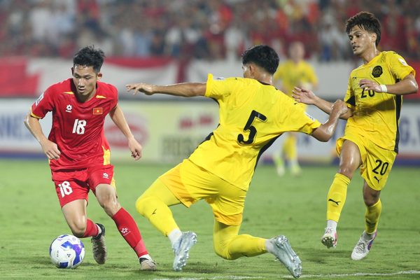 Tuyển Việt Nam đấu Malaysia: Không nóng vội, tất thắng